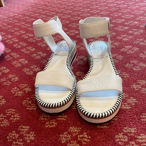 Vince Camuto Ankle Strap Sandal 6.5 - Picture 2 of 5